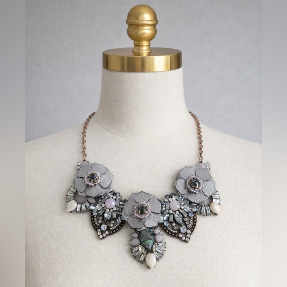 Elegant Silver and Pink Floral Necklace